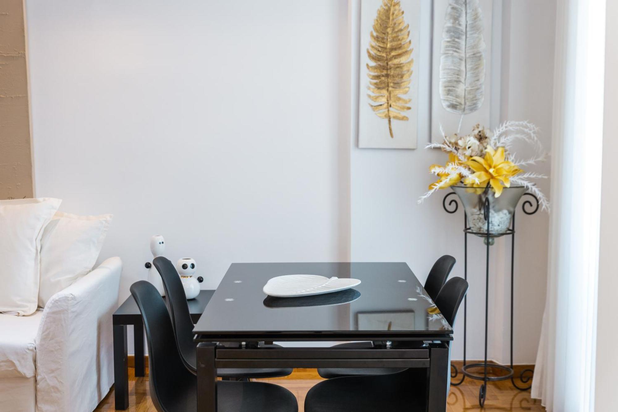 Apartment In Glyfada Center Ateny Zewnętrze zdjęcie